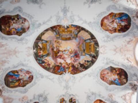 2026-03-10_14-05-38-wi_kirche_decke