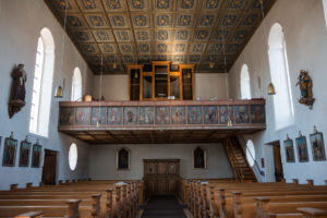 2026-03-10_14-10-04-au_kirche_innen_empore