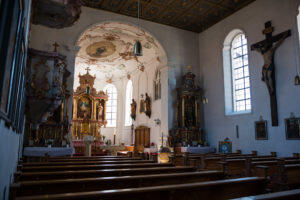 2026-03-10_14-10-05-au_kirche_innen