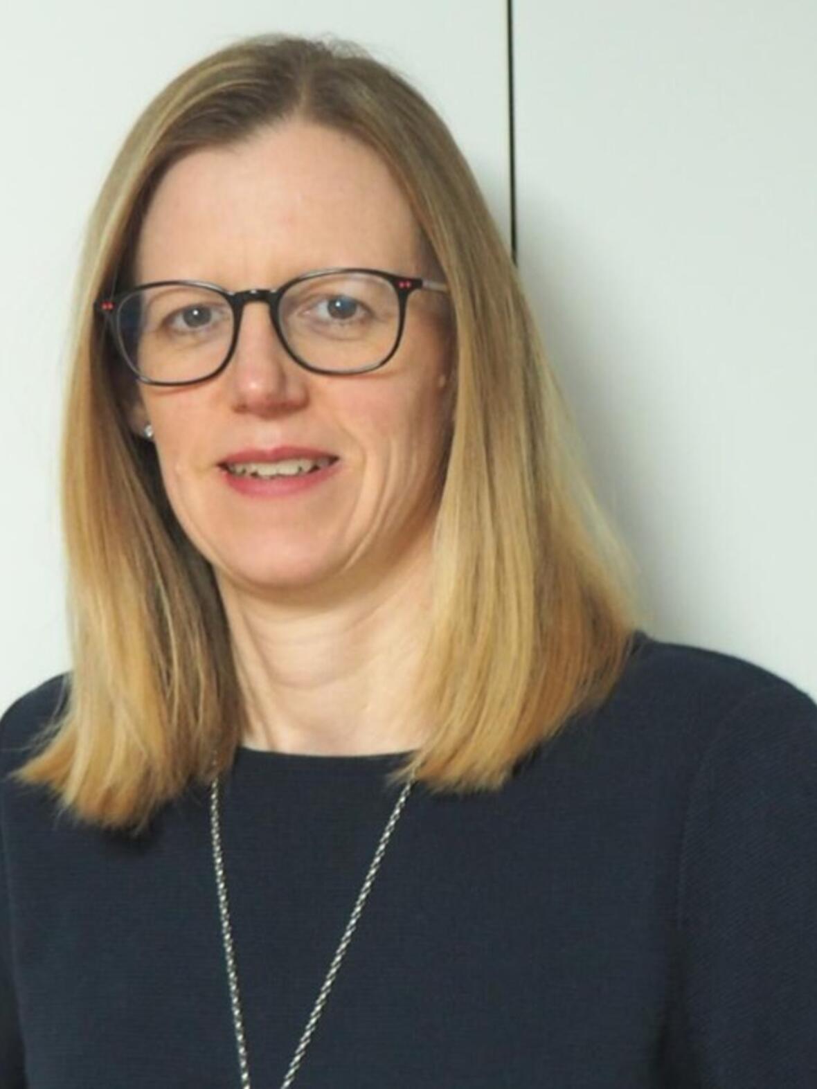 2026-03-11_11-57-55-widdecke_tina_4_zu_3