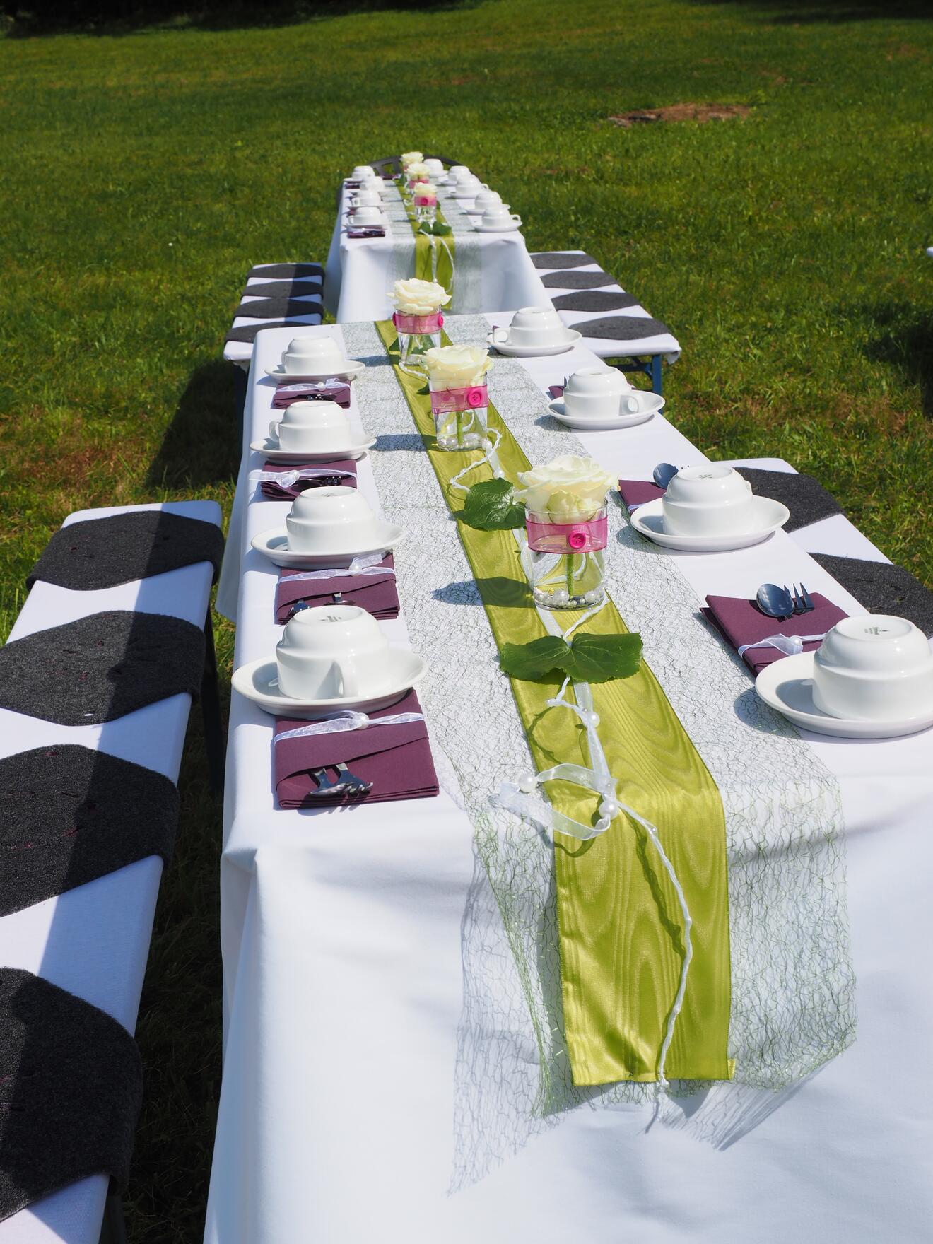 2026-03-17_15-02-54-kaffeetafel_bild_von_hans_auf_pixabay-693615